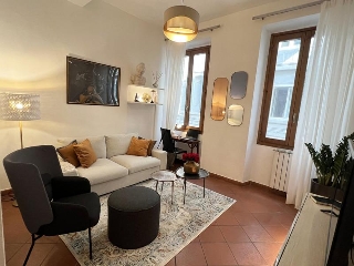 zoom immagine (Appartamento 90 mq, soggiorno, 1 camera, zona Centro Duomo)