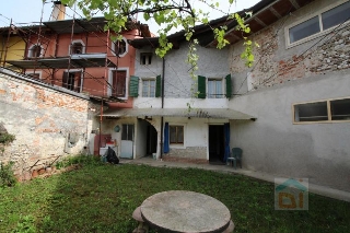 zoom immagine (Casa a schiera 112 mq, soggiorno, 2 camere, zona Sevegliano)
