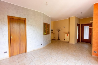 zoom immagine (Appartamento 94 mq, soggiorno, 2 camere, zona Pont - Canavese)