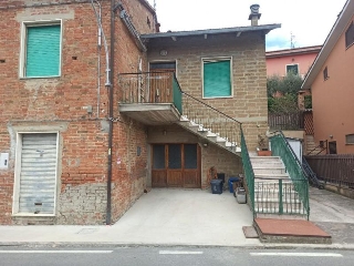 zoom immagine (Appartamento 106 mq, 2 camere, zona Vaiano)